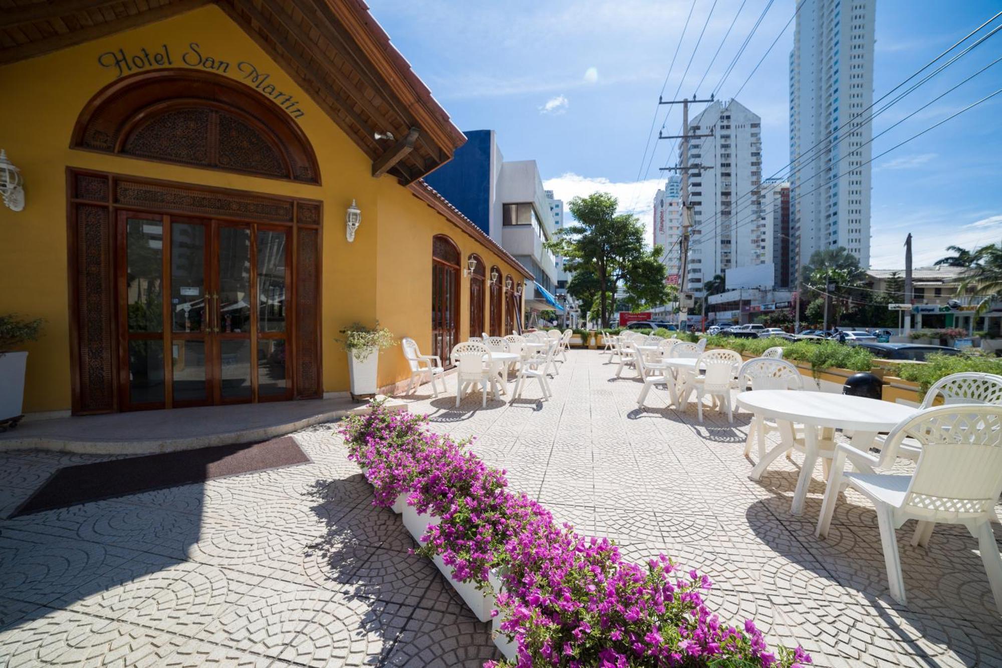 ホテル サン マルティン カルタへナ Cartagena エクステリア 写真